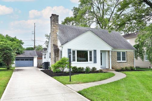 2009 Zollinger Rd, Upper Arlington, OH, 43221-1927 | Card Image