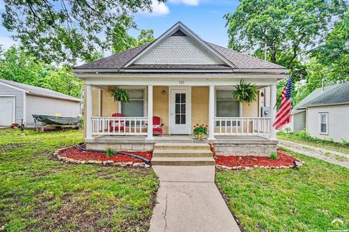 321 High St, Baldwin City, KS, 66006-4103 | Card Image
