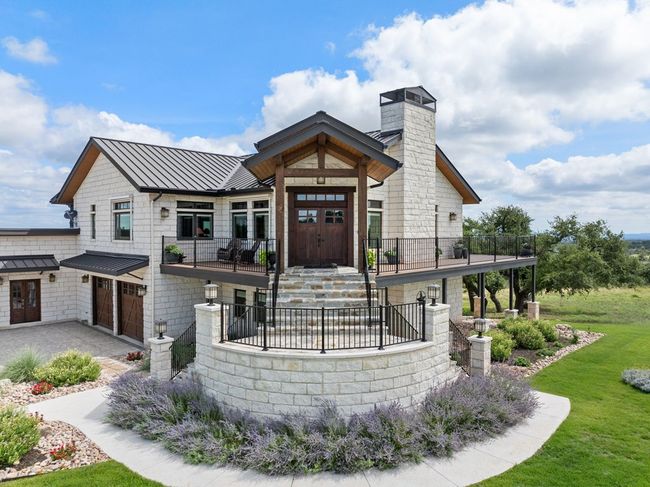 115 Trophy Oak Pt, Home with 5 bedrooms, 5 bathrooms and 3 parking in Fredericksburg TX | Image 46