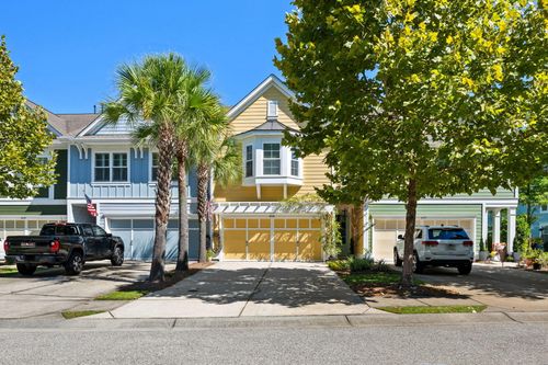 2041 Kings Gate Ln, Mount Pleasant, SC, 29466-8162 | Card Image