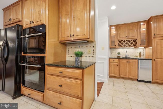 2912 Oakton Ridge Cir, House other with 5 bedrooms, 4 bathrooms and null parking in OAKTON VA | Image 15