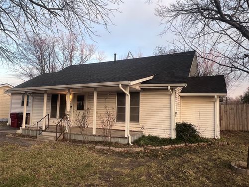 408 E Fannin St, Leonard, TX, 75452-2909 | Card Image