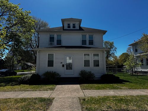 39 Acton St, Springfield, MA, 01151-2321 | Card Image
