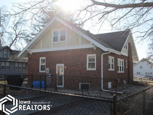 345 N 7th St, Forest City, IA, 50436-1424 | Card Image