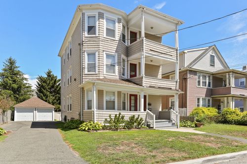 46 Churchill St, Fairfield, CT, 06824-6107 | Card Image