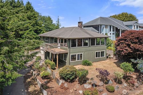 2123 Wecoma Pl Sw, Ilwaco, WA, 98624-9186 | Card Image