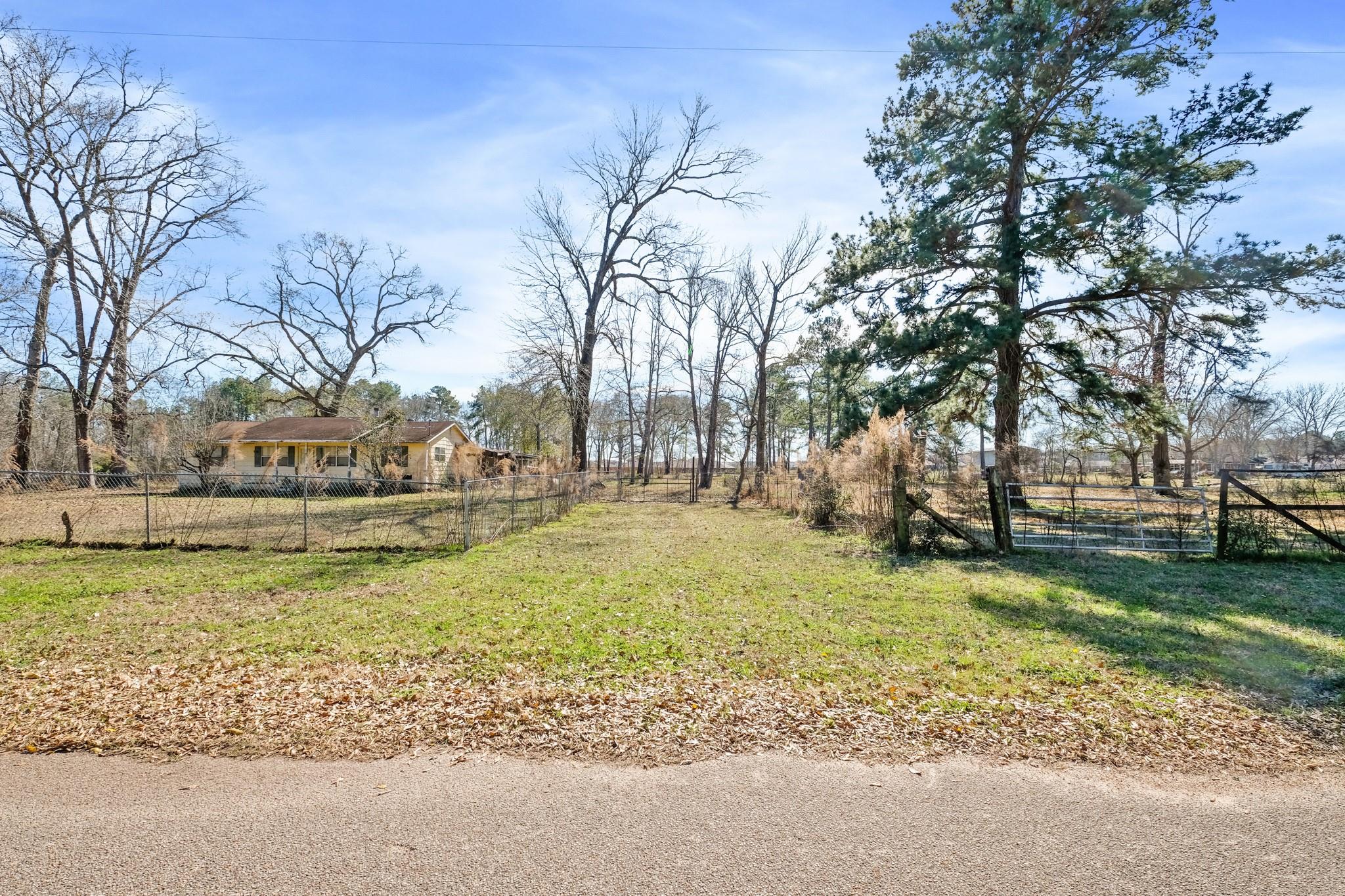 Farm in Splendora 4