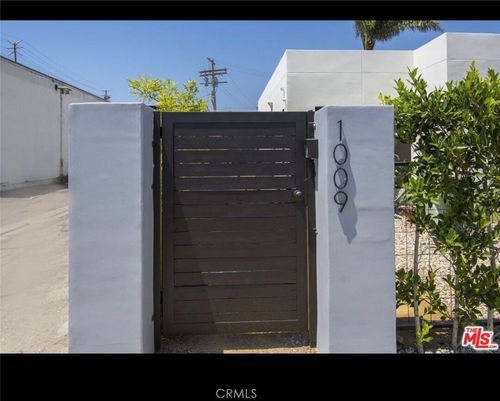 1009 Palms Blvd, Venice, CA, 90291-3522 | Card Image