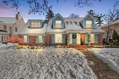 180 Pilgrim Ave, Birmingham, MI, 48009-1209 | Card Image