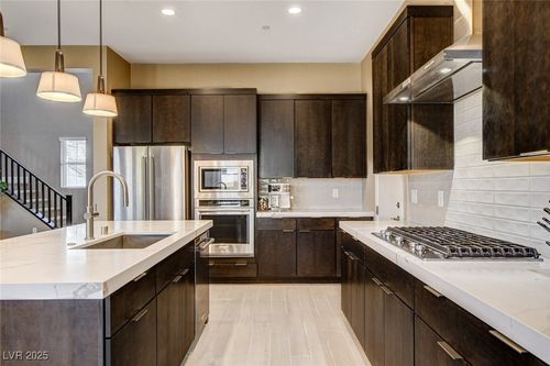 10172 Bismarck Palms Ave, Las Vegas, NV, 89166-6657 | Card Image