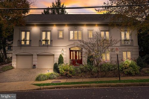 4744 34th St N, ARLINGTON, VA, 22207-4242 | Card Image