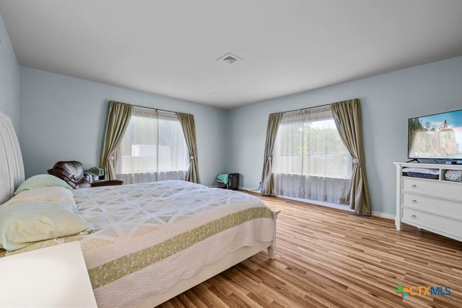 707 W Thompson Ave, House other with 4 bedrooms, 6 bathrooms and null parking in Temple TX | Image 14