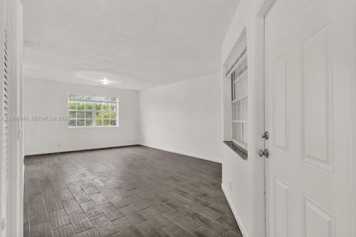 apt-201-8621 Sw 5th St, Pembroke Pines, FL, 33025-1489 | Card Image