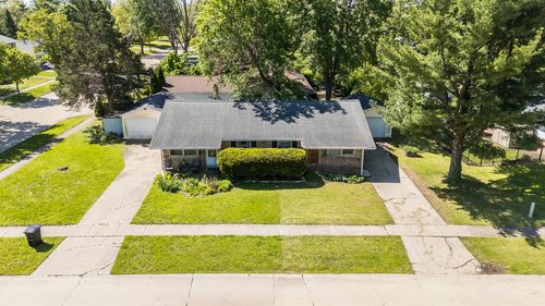 1109 Scovill St, Urbana, IL, 61801-6877 | Card Image