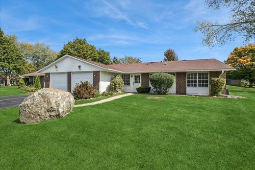 7302 Dunwood Ct, Fox Lake, IL, 60020-1011 | Card Image