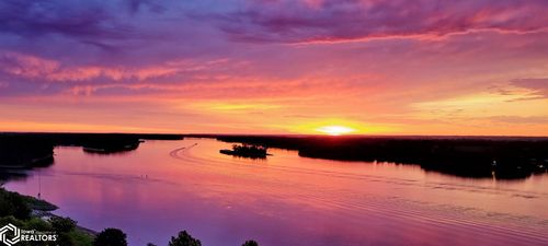 914 N 3rd St, Burlington, IA, 52601-4901 | Card Image