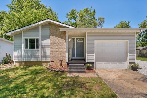 2931 W Grand Street, Springfield, MO, 65802 | Card Image