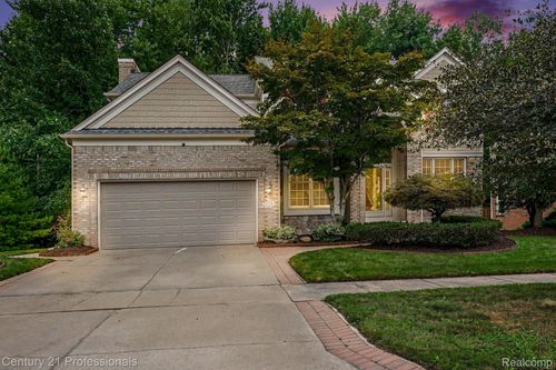 25726 Groveland, Novi, MI, 48374-2351 | Card Image