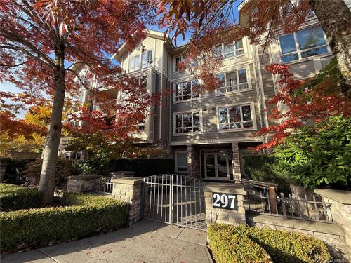 404-297 Hirst Ave W, Parksville, BC, V9P0A4 | Card Image