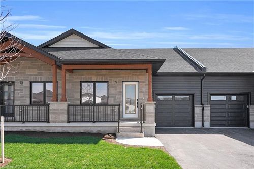 18-29 Weymouth St, Elmira, ON, N3B0E6 | Card Image