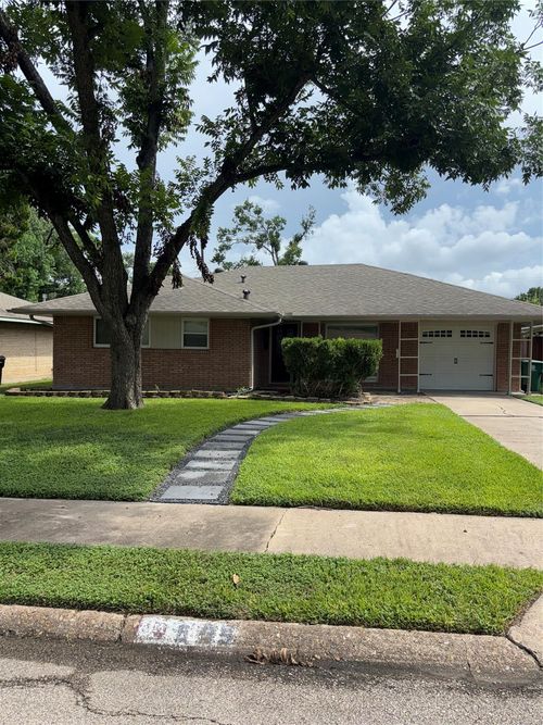 4505 Nina Lee Ln, Houston, TX, 77092-5312 | Card Image
