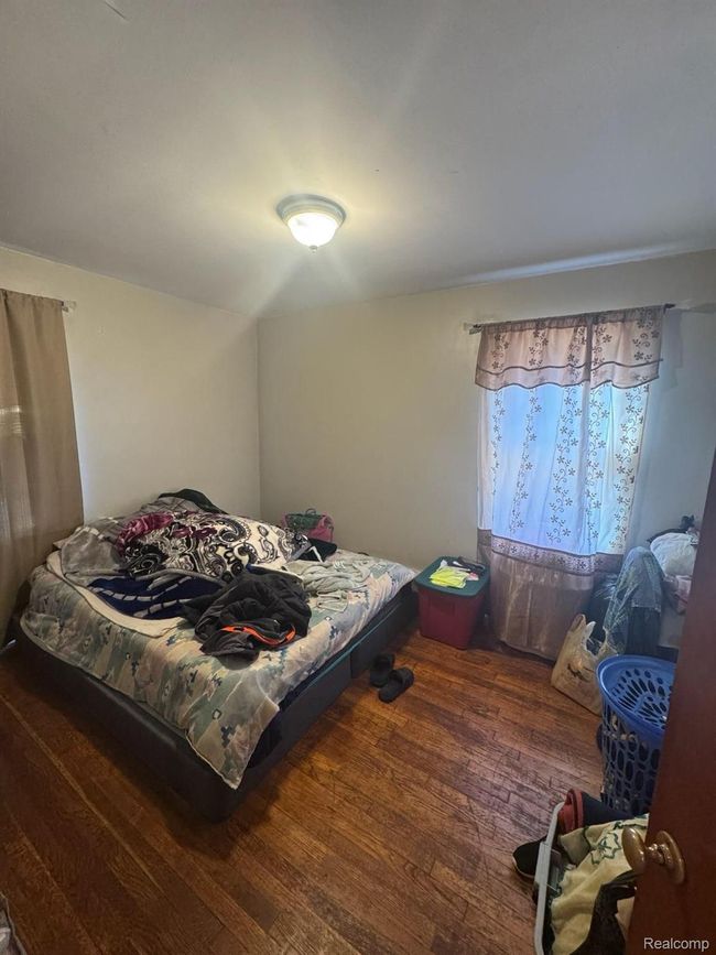 19490 Greenview Ave, House other with 3 bedrooms, 2 bathrooms and null parking in Detroit MI | Image 4