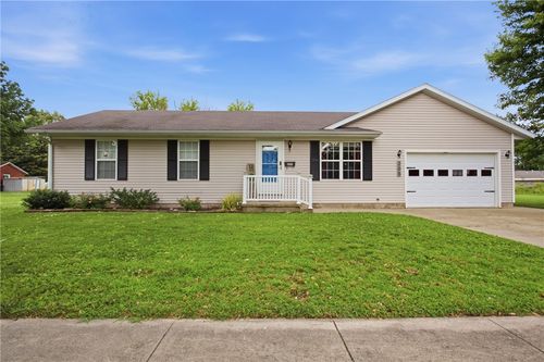 205 N Saint Clair St, Altamont, IL, 62411-1527 | Card Image