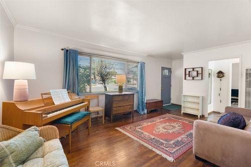 558 El Sur St, Duarte, CA, 91010-3155 | Card Image