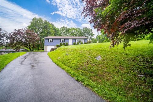 2 3rd St, Milton, NY, 12547-5224 | Card Image