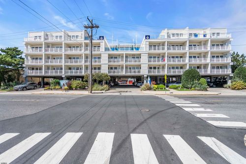 420-812 Ocean Ave, Ocean City, NJ, 08226-3621 | Card Image