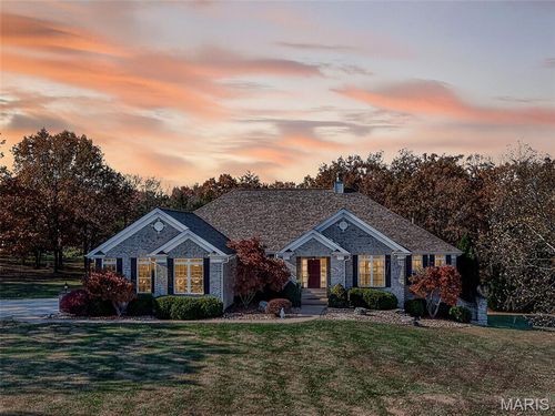 315 Oak Creek Farm Ct, Wentzville, MO, 63385-5319 | Card Image