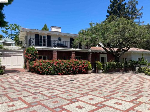 305 The Uplands, Berkeley, CA, 94705-2820 | Card Image