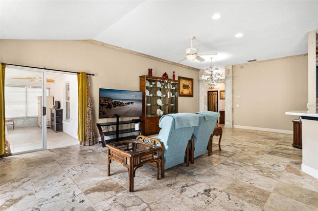 17490 Se 84 Th Evergreen Court, House other with 3 bedrooms, 2 bathrooms and null parking in The Villages FL | Image 9