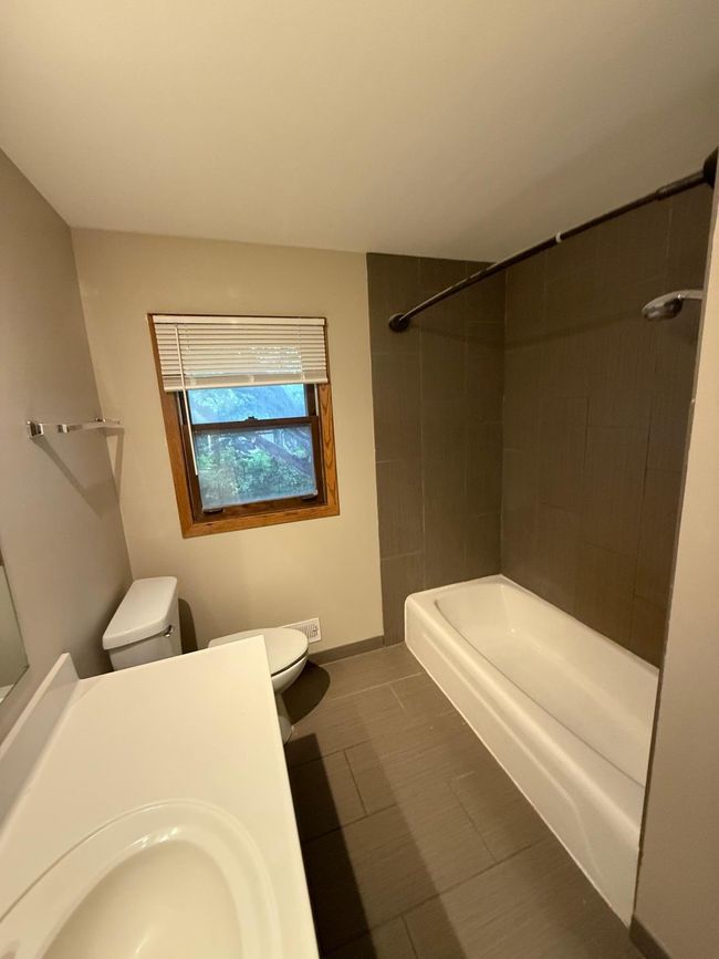 Master Bedroom 348 | Image 18