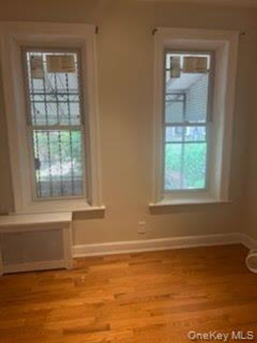 1-2304 Strauss St, Brooklyn, NY, 11212-4252 | Card Image