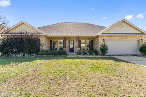148 Oyster Catcher Cv, Ocean Springs, MS, 39564-4646 | Card Image