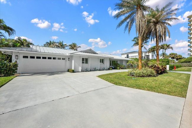 48 Ocean Dr, House other with 3 bedrooms, 2 bathrooms and null parking in Jupiter Inlet Colony FL | Image 4