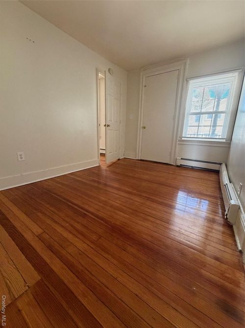 2-22 S Eckar St, Irvington, NY, 10533-1607 | Card Image