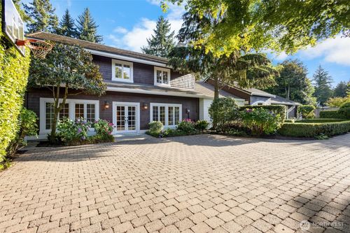 7641 Ne 12th St, Medina, WA, 98039-3120 | Card Image