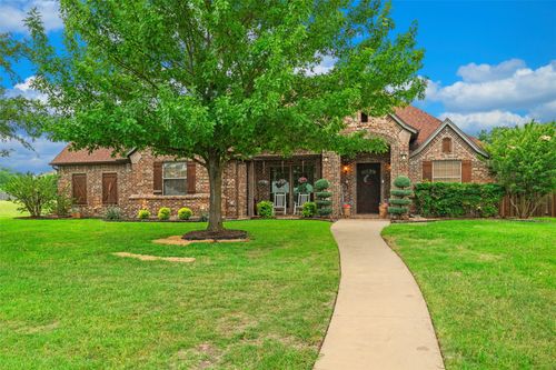1561 Saint Andrews Dr, Red Oak, TX, 75154-5867 | Card Image