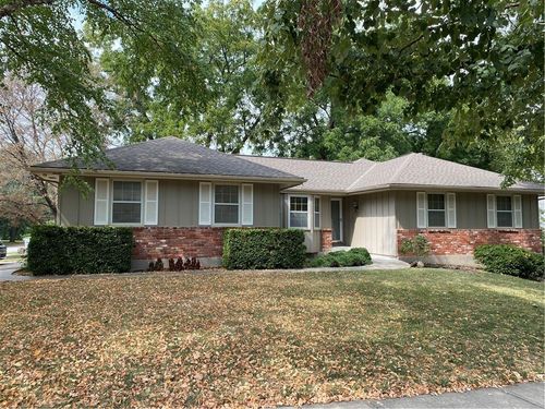7800 W 114th Ter, Overland Park, KS, 66210-1833 | Card Image
