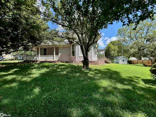 208 W Summit Ave, Shenandoah, IA, 51601-2332 | Card Image