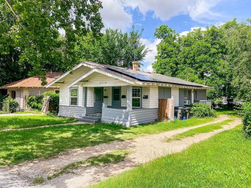a-3715 Travis Ave, Fort Worth, TX, 76110-5262 | Card Image