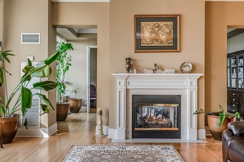 6-25 Kingsbridge Garden Cir, Mississauga, ON, L5R4B1 | Card Image