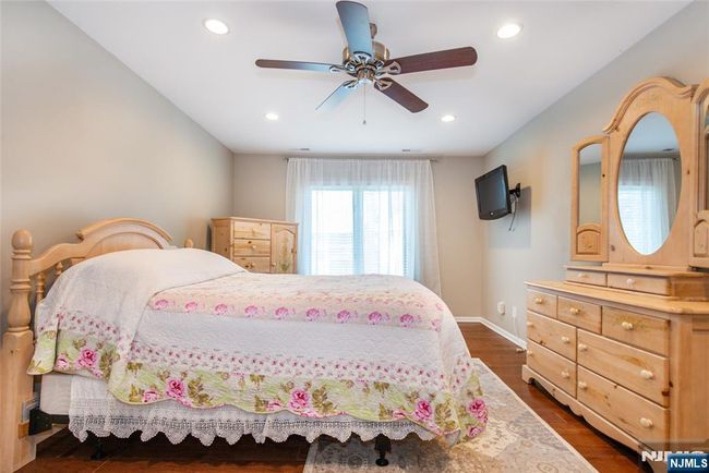 1 Tulip Cres, Condo with 2 bedrooms, 2 bathrooms and null parking in Little Falls NJ | Image 17