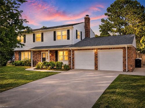 700 Hemlock Cres, Virginia Beach, VA, 23464-2804 | Card Image