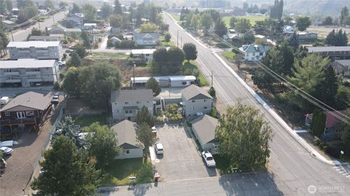 319 S Tonasket Ave, Tonasket, WA, 98855-9667 | Card Image