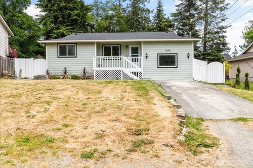1273 Rickover Dr, Coupeville, WA, 98239-4100 | Card Image