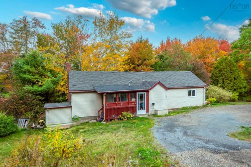 4023 Highway 236, Kennetcook, NS, B0N1T0 | Card Image