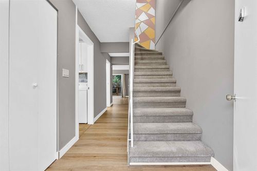 24-27090 32 Ave, Aldergrove, BC, V4W3T7 | Card Image